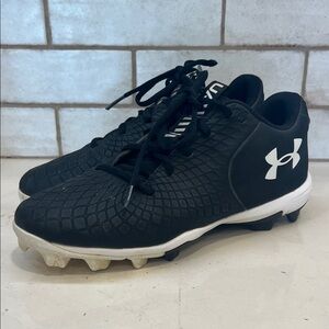 Women’s Under Armour Softball Cleats